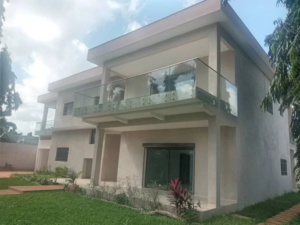 Villa duplex de 8Pièces avec piscine en vente 7e TRANCHE