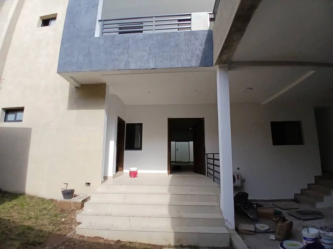 Villa duplex à louer 7 pièces Riviera Abatta